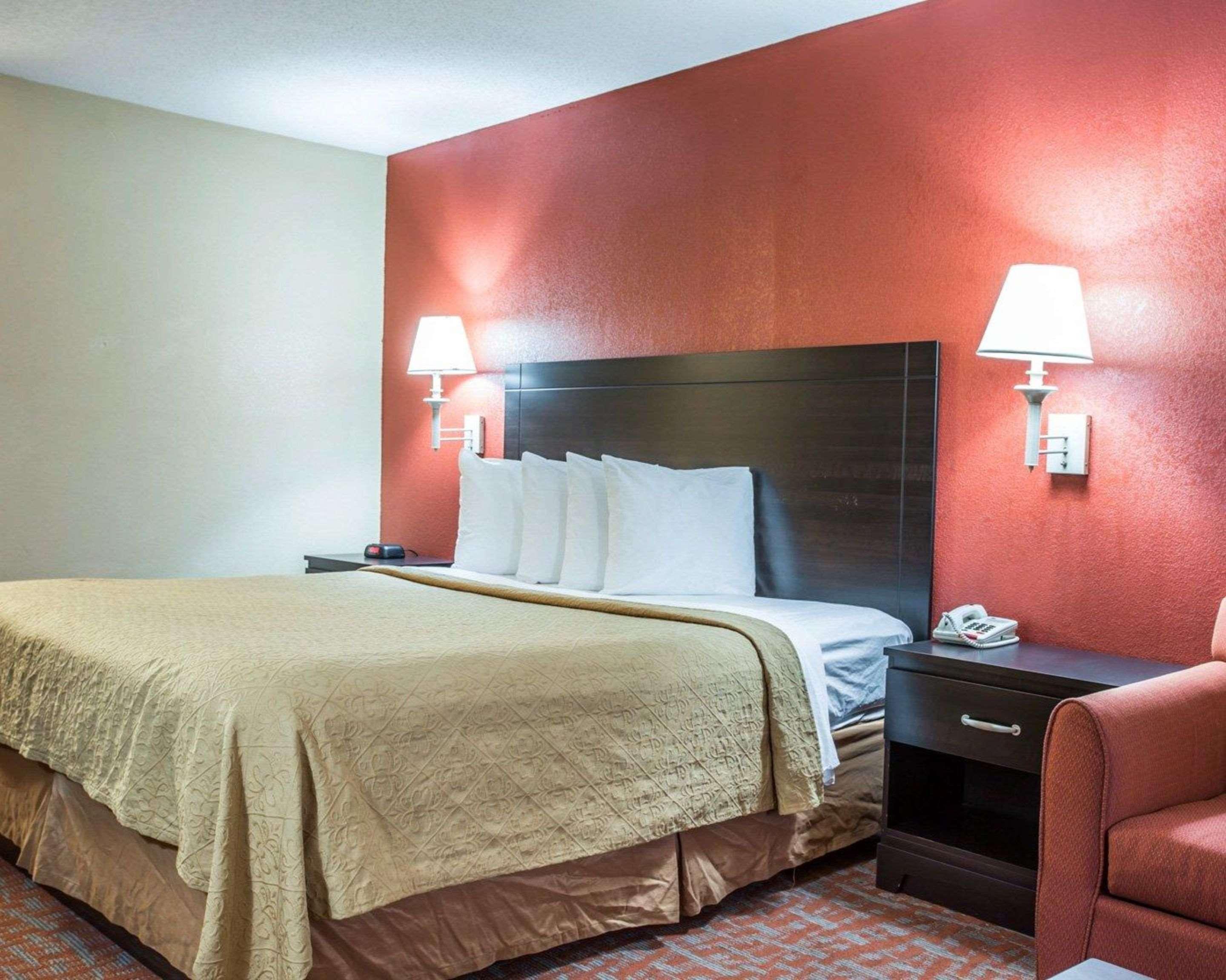 Quality Inn & Suites Monroe Eksteriør bilde