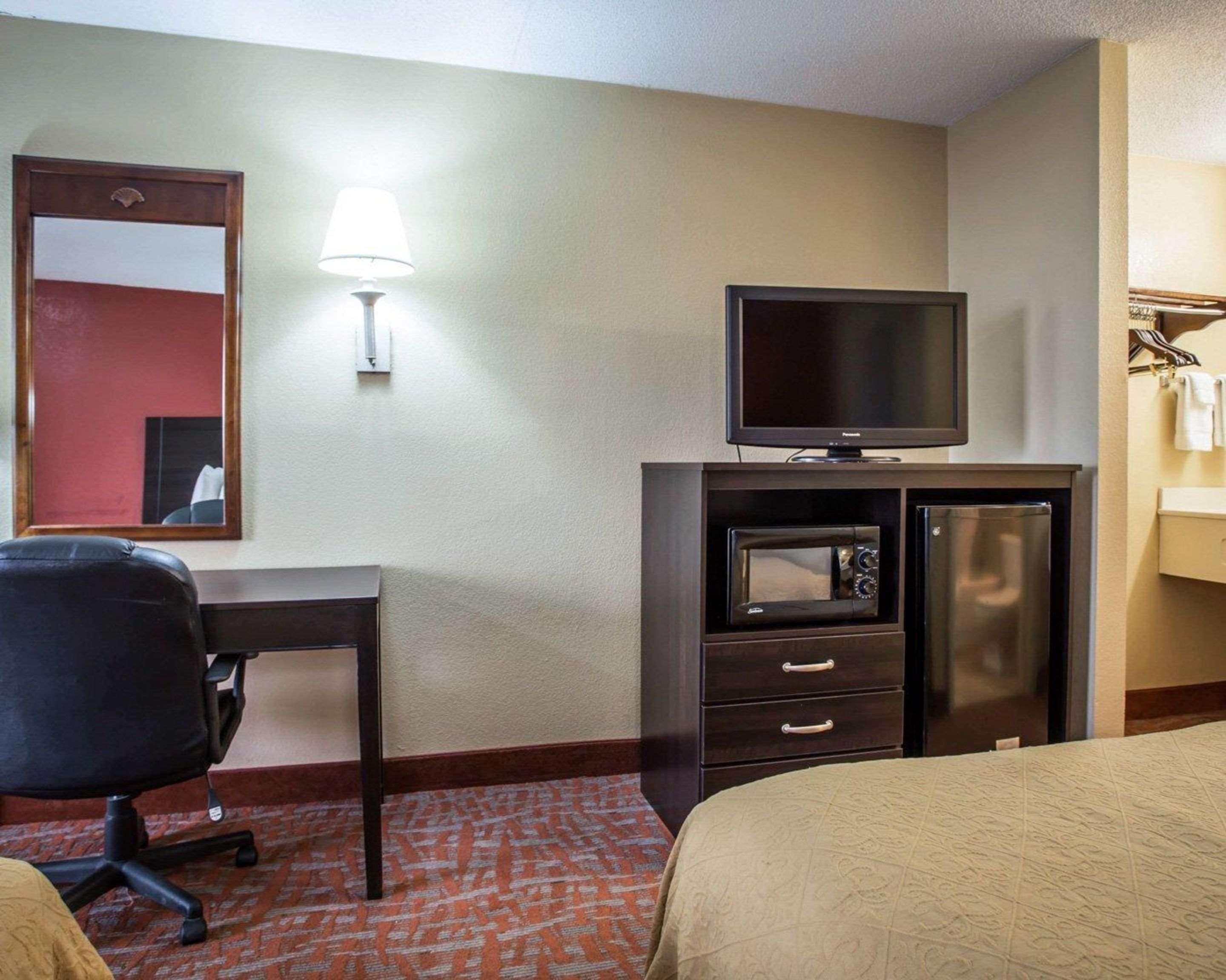 Quality Inn & Suites Monroe Eksteriør bilde