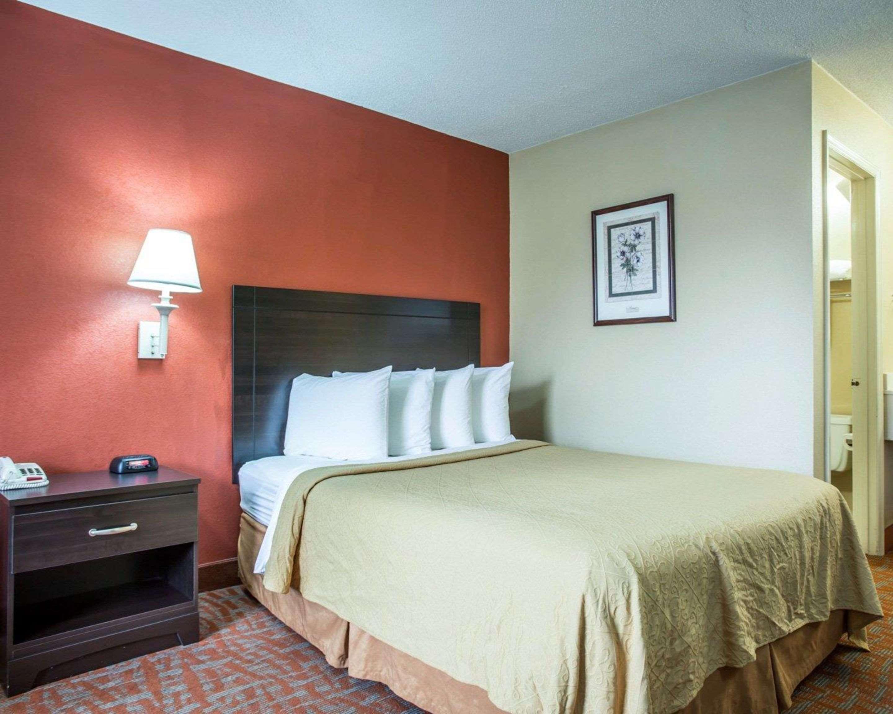 Quality Inn & Suites Monroe Eksteriør bilde