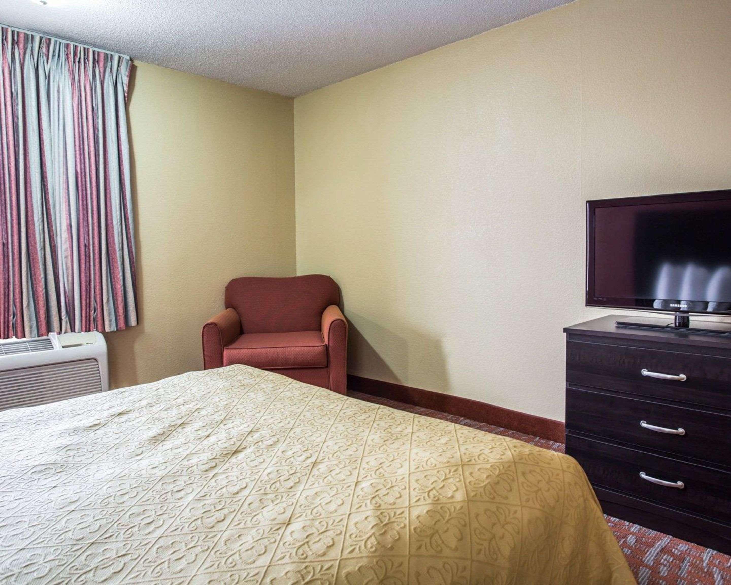 Quality Inn & Suites Monroe Eksteriør bilde
