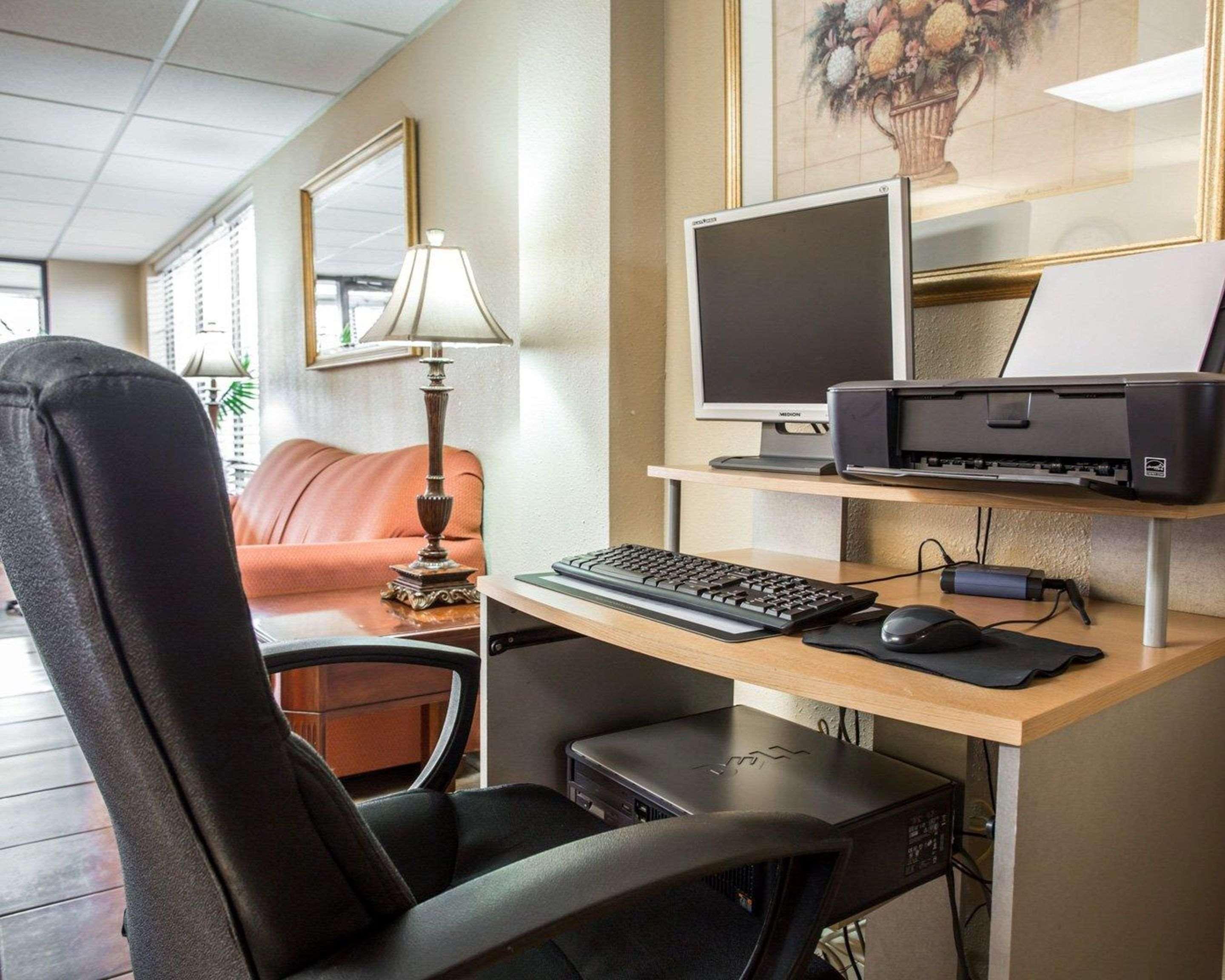 Quality Inn & Suites Monroe Eksteriør bilde