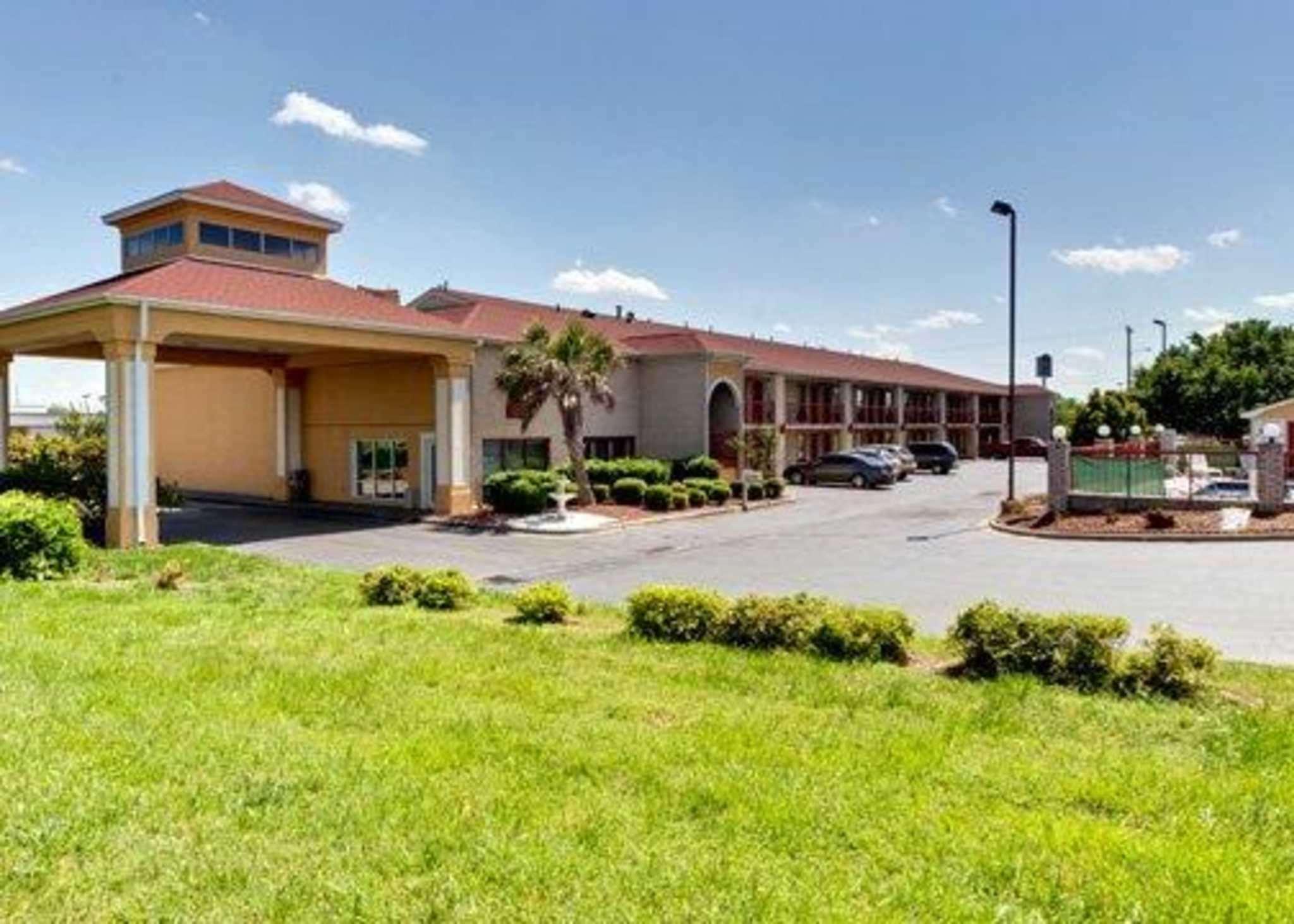 Quality Inn & Suites Monroe Eksteriør bilde