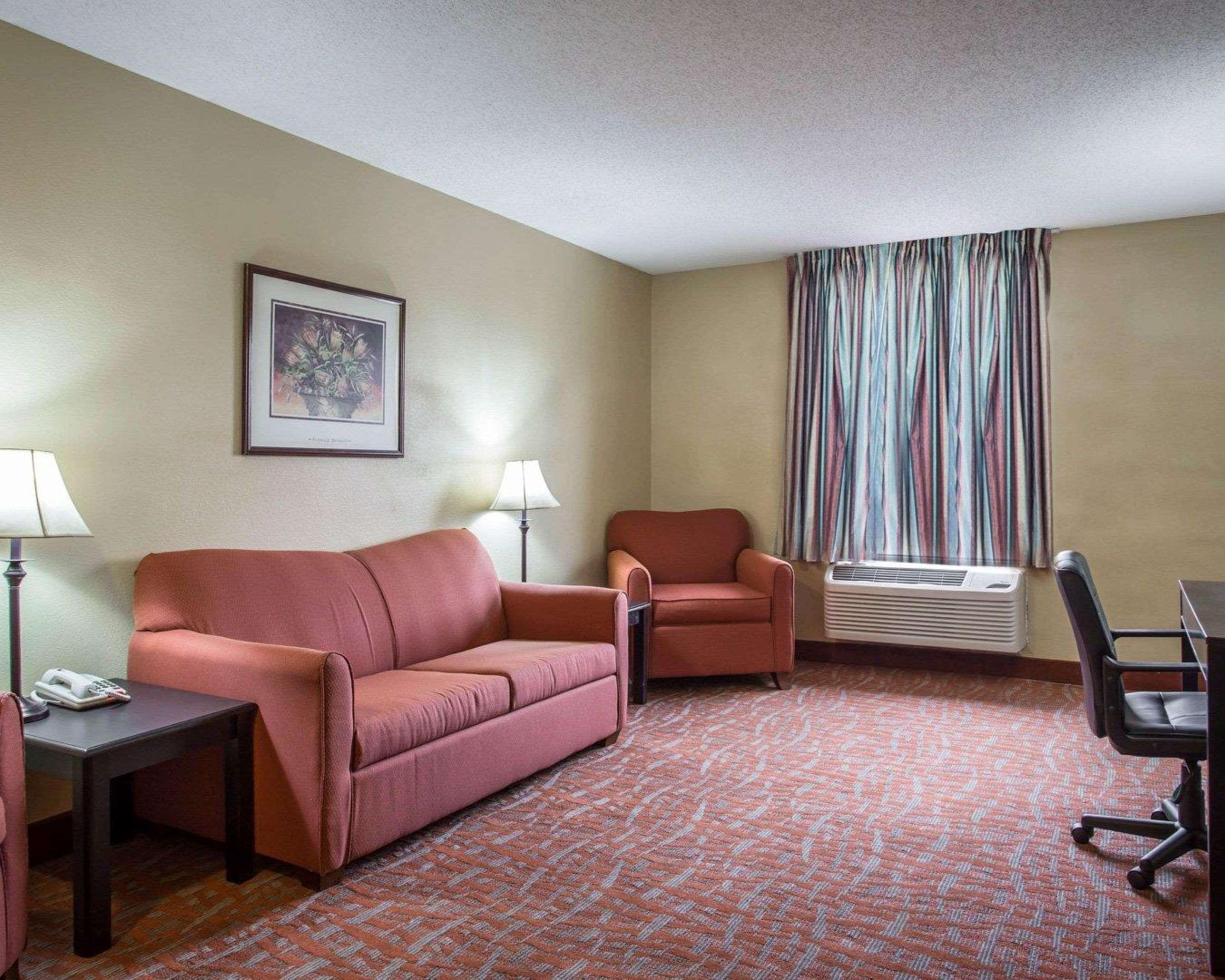 Quality Inn & Suites Monroe Eksteriør bilde